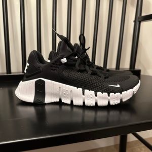 Women Nike Metcon 4 size 7.5